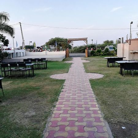 Hotel Shiv Regency Kukma Esterno foto