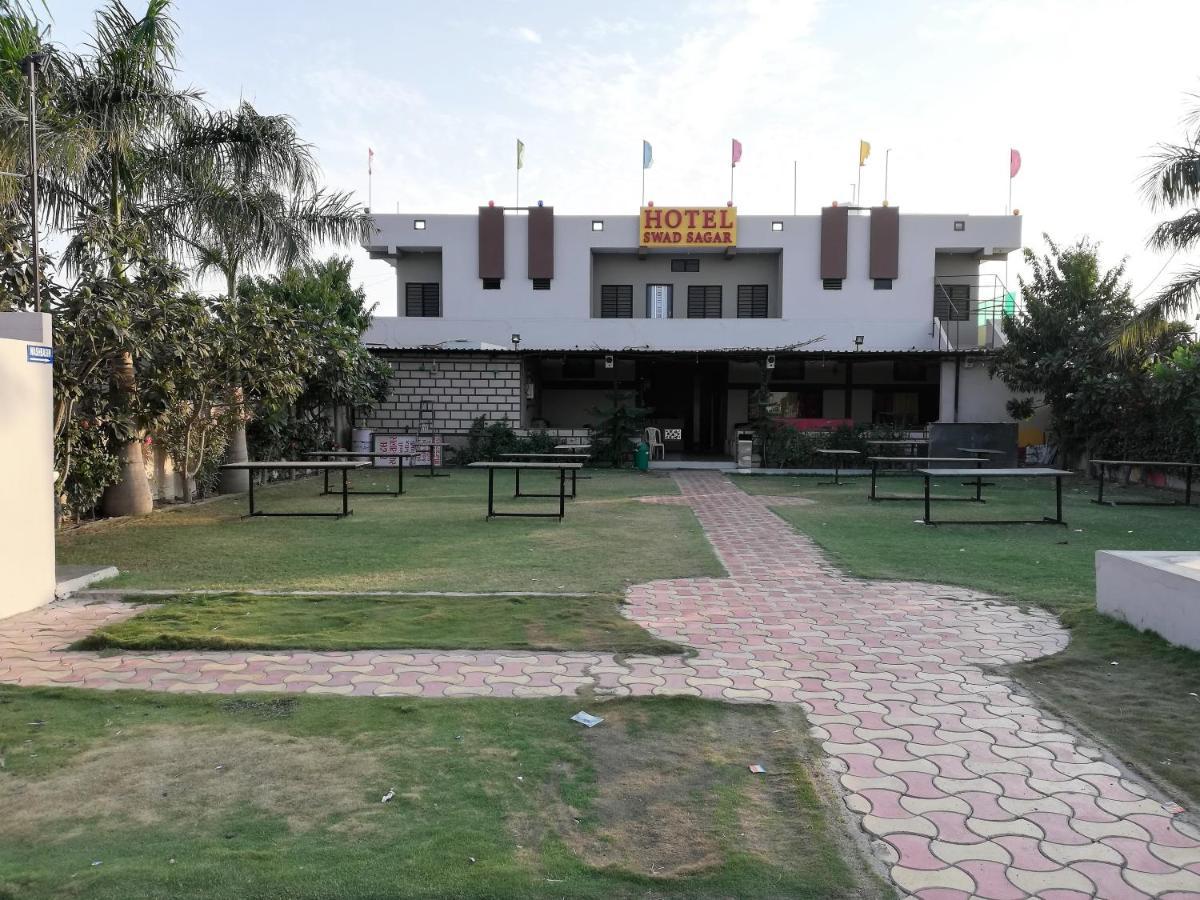 Hotel Shiv Regency Kukma Esterno foto