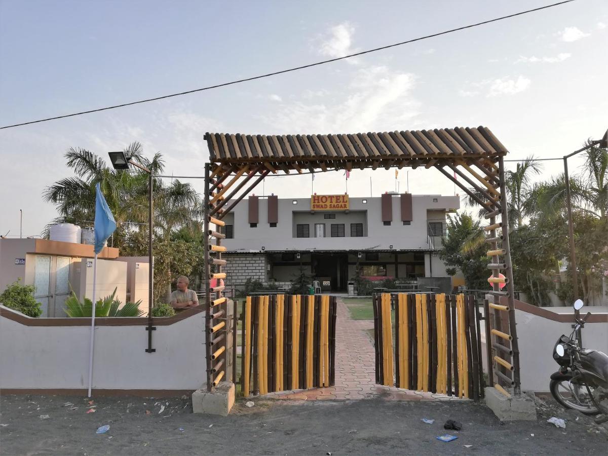 Hotel Shiv Regency Kukma Esterno foto