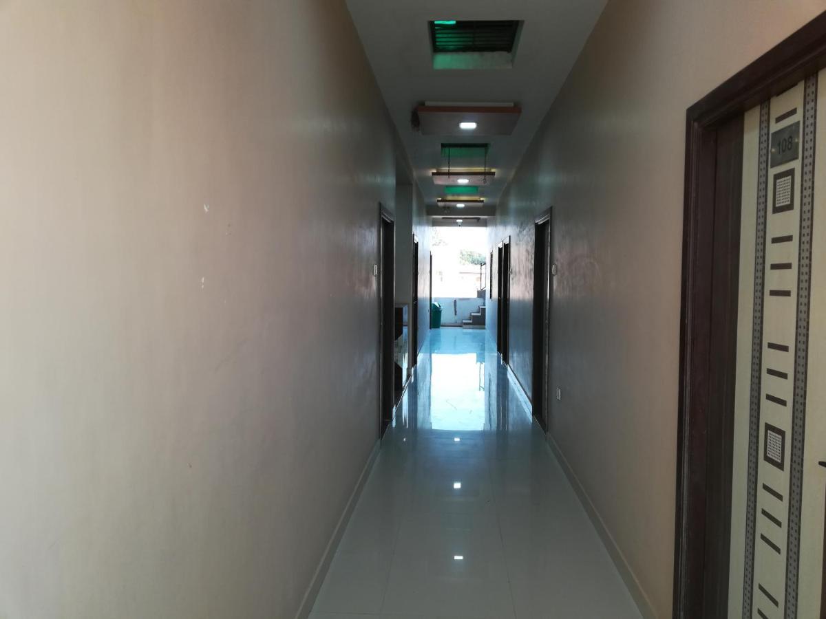 Hotel Shiv Regency Kukma Esterno foto